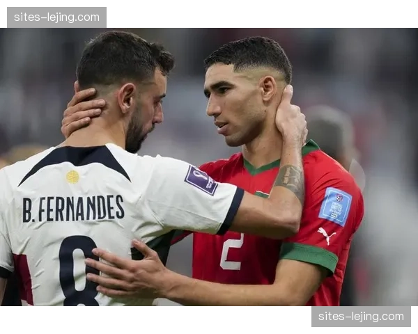 摩洛哥边路攻防体系：阿什拉夫后插上与边前卫协防配合